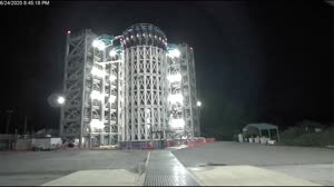 Full_Clip_Water Gushes From SLS Rocket Propellant Tank As Engineers Break It On Purpose